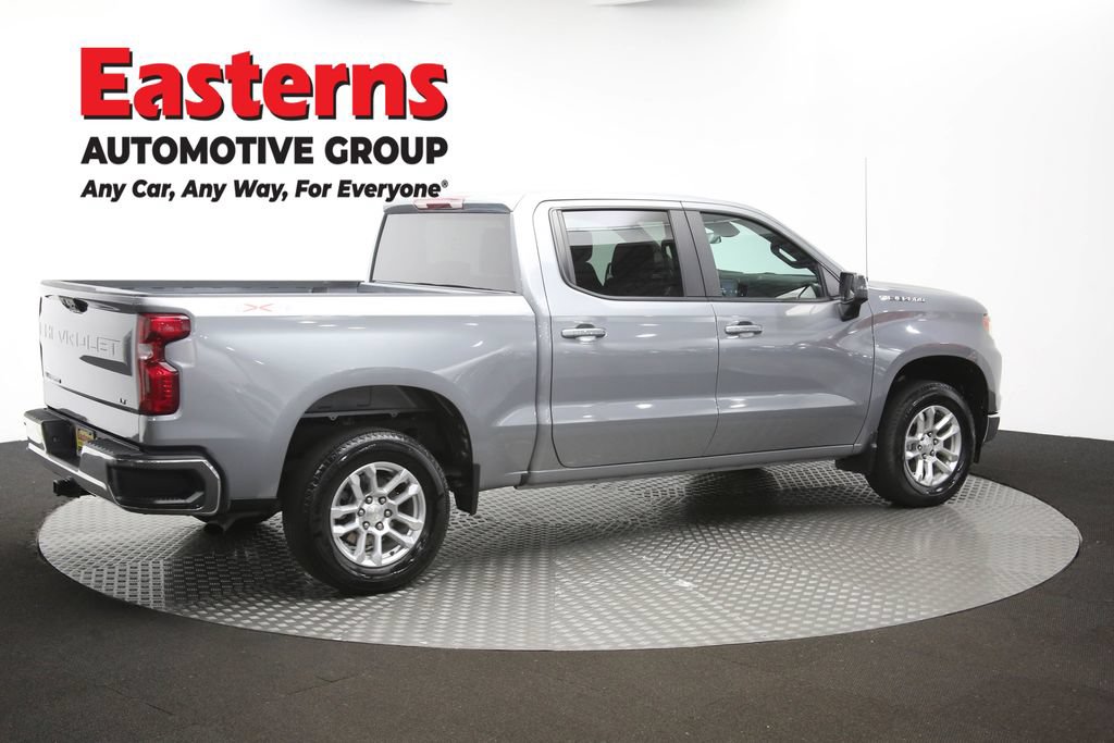 Used 2023 Chevrolet Silverado 1500 LT AWD/4WD image 45