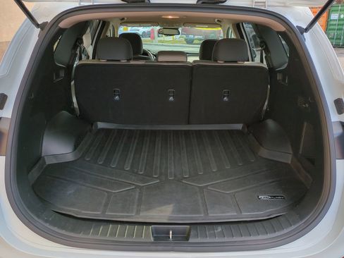 Used 2019 Hyundai Santa Fe SEL image 12