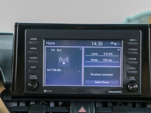 Used 2020 Toyota RAV4 LE FWD image 19