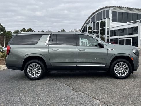 Used 2023 GMC Yukon XL SLT image 11