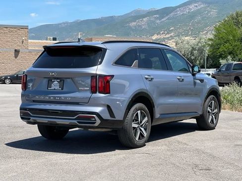 Used 2021 Kia Sorento EX w/ Panoramic Sunroof Package AWD/4WD image 8