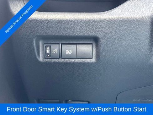 Used 2022 Toyota RAV4 XLE image 17