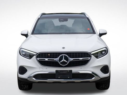 Used 2023 Mercedes-Benz GLC 300 4MATIC image 11