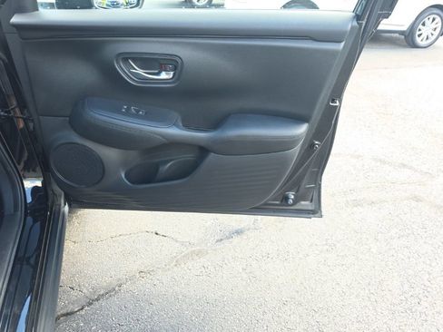 Certified 2023 Honda HR-V LX image 30