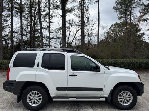 Used 2011 Nissan Xterra S w/ 4X4 Value Package image 11