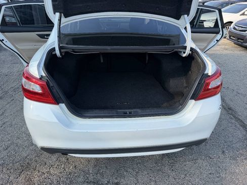 Used 2017 Nissan Altima 2.5 SV FWD image 19