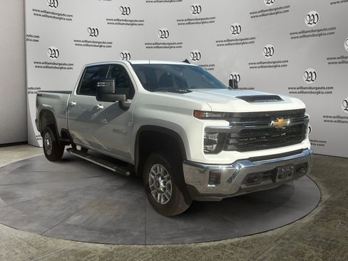 Used 2024 Chevrolet Silverado 2500 LT image 7