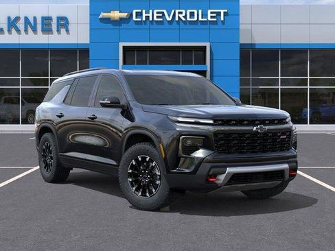New 2026 Chevrolet Traverse Z71 w/ LPO, Floor Liner Package AWD/4WD image 7