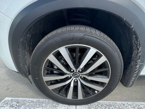 Used 2025 Nissan Pathfinder Platinum w/ Cargo Package image 7