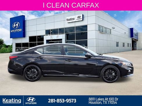 Used 2021 Nissan Altima 2.5 SR w/ SR Premium Package image 4