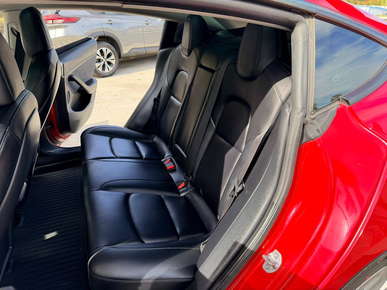 Used 2022 Tesla Model 3 Standard Range RWD image 16