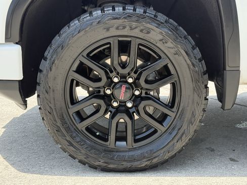 Used 2026 GMC Sierra 1500 Elevation RWD image 12