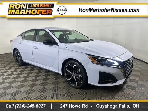 Certified 2025 Nissan Altima 2.5 SR w/ SR Premium Package image 1