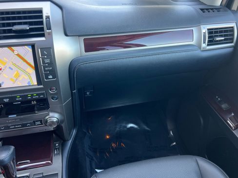 Used 2019 Lexus GX 460 Premium AWD/4WD image 31