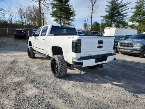 Used 2017 Chevrolet Silverado 2500 High Country w/ Duramax Plus Package image 3