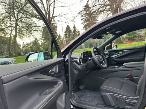 New 2025 Chevrolet Blazer EV LT image 20