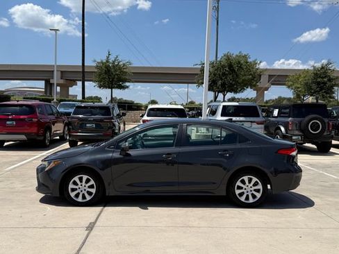 Used 2024 Toyota Corolla LE FWD image 8