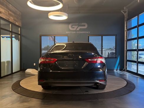 Used 2019 Toyota Camry LE FWD image 4