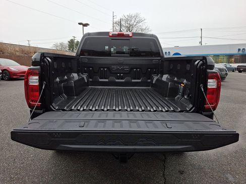 Used 2026 GMC Canyon AT4 w/ Nightfall Essentials Package image 28