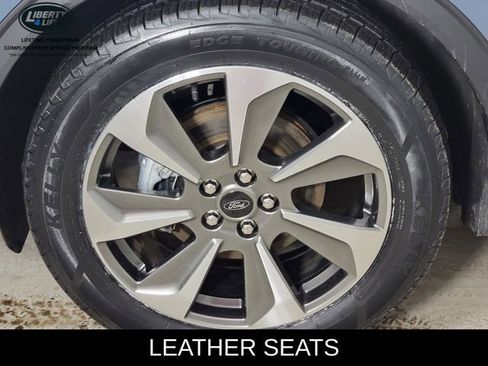 Used 2024 Ford Escape Platinum w/ Class II Trailer Tow Package image 10