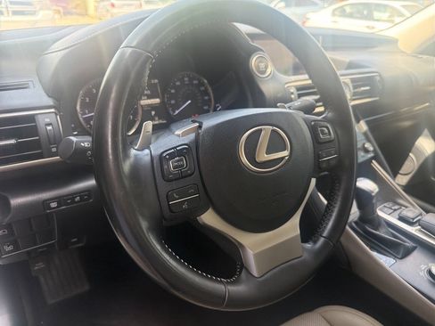 Used 2018 Lexus IS 300 AWD w/ Comfort Package image 27
