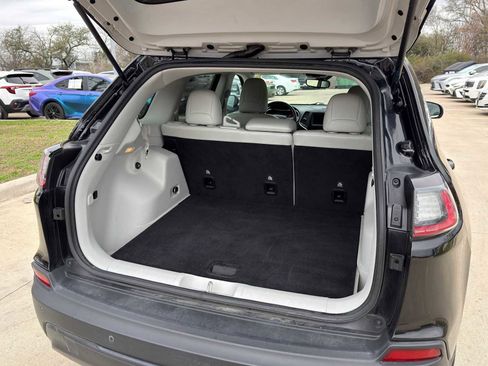 Used 2021 Jeep Cherokee Latitude Plus image 10