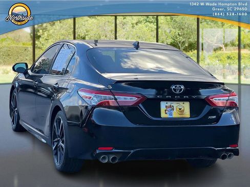 Used 2020 Toyota Camry XSE image 5