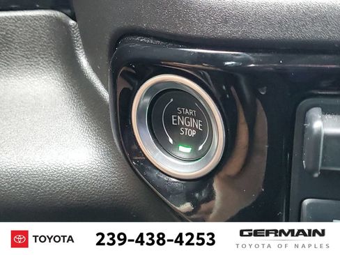 Used 2022 Chevrolet Silverado 1500 LTZ AWD/4WD image 34