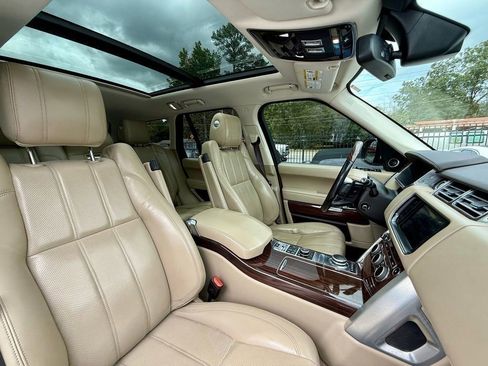 Used 2014 Land Rover Range Rover Supercharged image 24