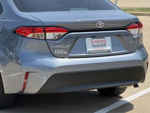 Used 2025 Toyota Corolla LE FWD image 6