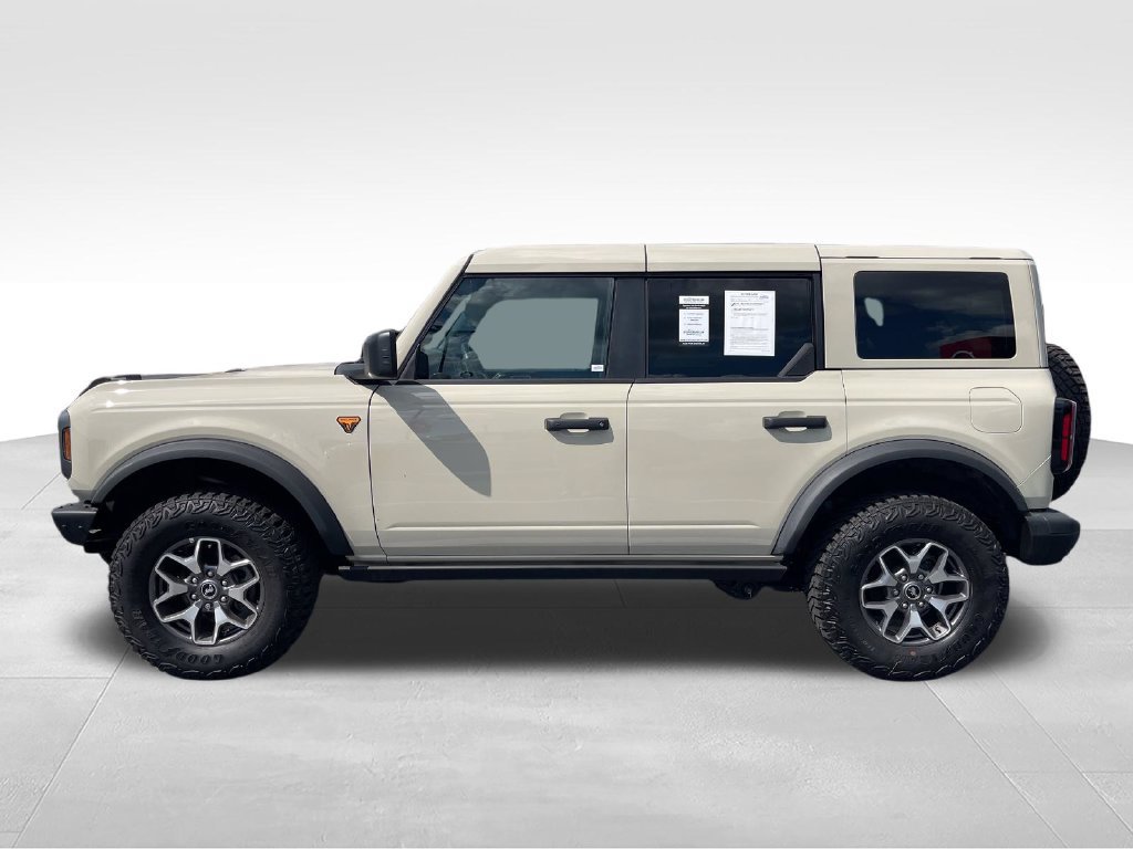 Used 2025 Ford Bronco Badlands AWD/4WD image 2