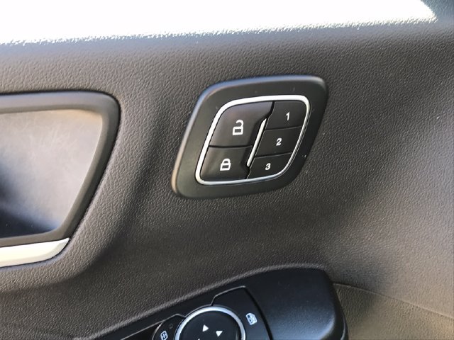 Used 2024 Ford Escape Platinum AWD/4WD image 31