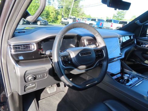 Used 2024 Jeep Grand Wagoneer L Series II w/ Quick Order Packagew 28T AWD/4WD image 27