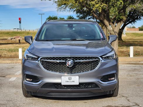 Used 2021 Buick Enclave Avenir w/ Avenir Technology Package image 2