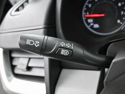 Used 2024 GMC Terrain SLE image 20