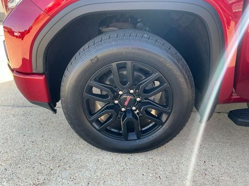 Used 2021 GMC Sierra 1500 Elevation w/ Preferred Package AWD/4WD image 14