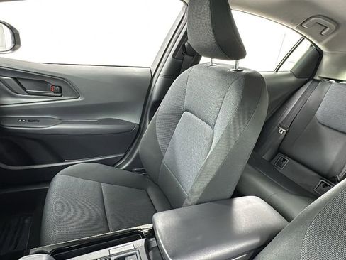 Used 2024 Toyota Prius LE image 13