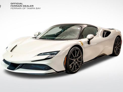 Used 2025 Ferrari SF90 Spider image 1