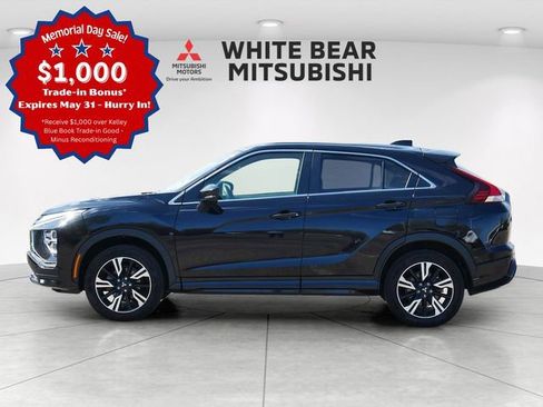 Used 2024 Mitsubishi Eclipse Cross SEL AWD/4WD image 3