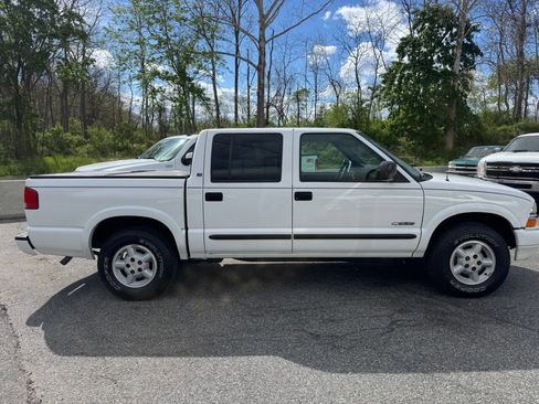 Used 2004 Chevrolet S10 Pickup LS AWD/4WD image 6