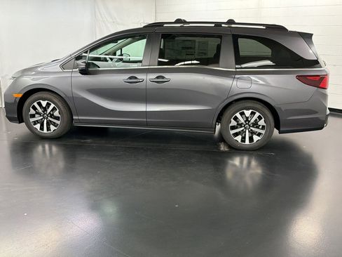 New 2026 Honda Odyssey EX-L image 2