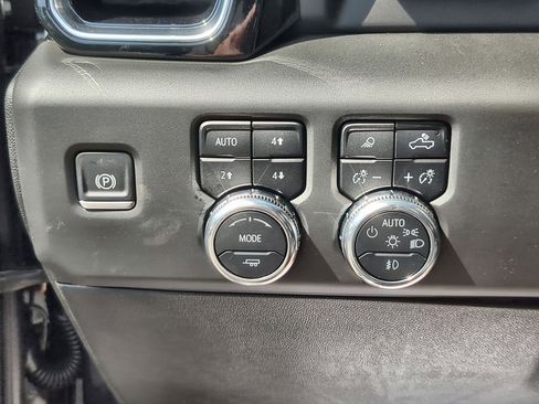 New 2025 GMC Sierra 2500 Denali w/ Denali Reserve Package image 18