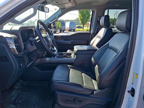 Used 2026 Ford F250 Lariat w/ FX4 Off-Road Package AWD/4WD image 14