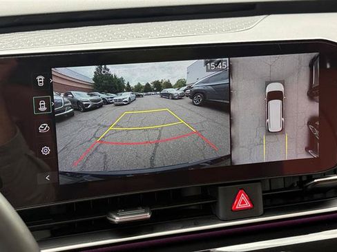 Used 2025 Kia Carnival SX Prestige FWD image 37