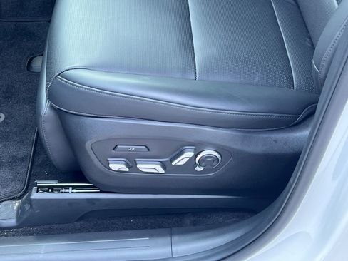 New 2026 Hyundai Ioniq 9 Calligraphy image 8