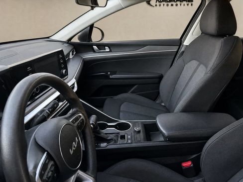 Used 2023 Kia K5 LXS FWD image 10