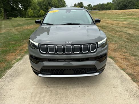 Used 2022 Jeep Compass Limited w/ Elite Group AWD/4WD image 6