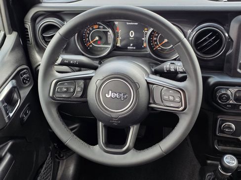 Used 2023 Jeep Wrangler Unlimited Sport AWD/4WD image 26