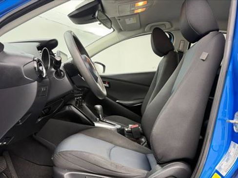 Used 2018 Toyota Yaris iA FWD image 14