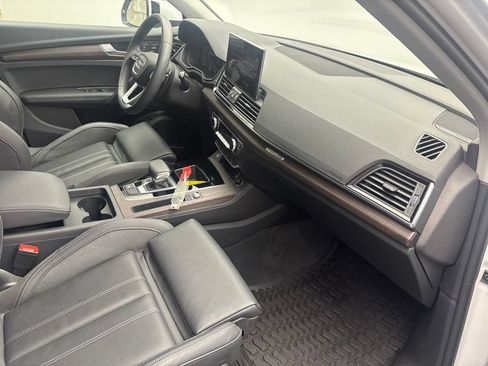 Used 2023 Audi Q5 2.0T Premium Plus w/ Premium Plus Package AWD/4WD image 29